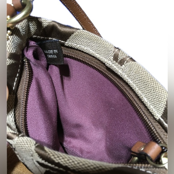 Coach Soho Signature Wristlet Mini Shoulder Bag Purse Wallet EUC - Picture 9 of 11